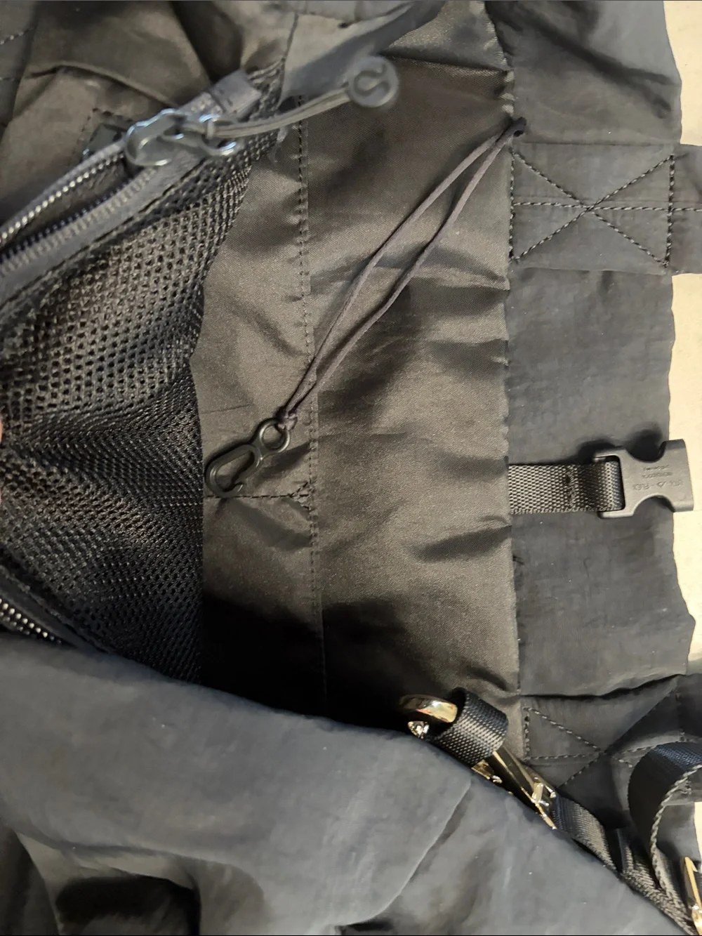 Lululemon ‘On My Level 20L’ Black/Gold Tote